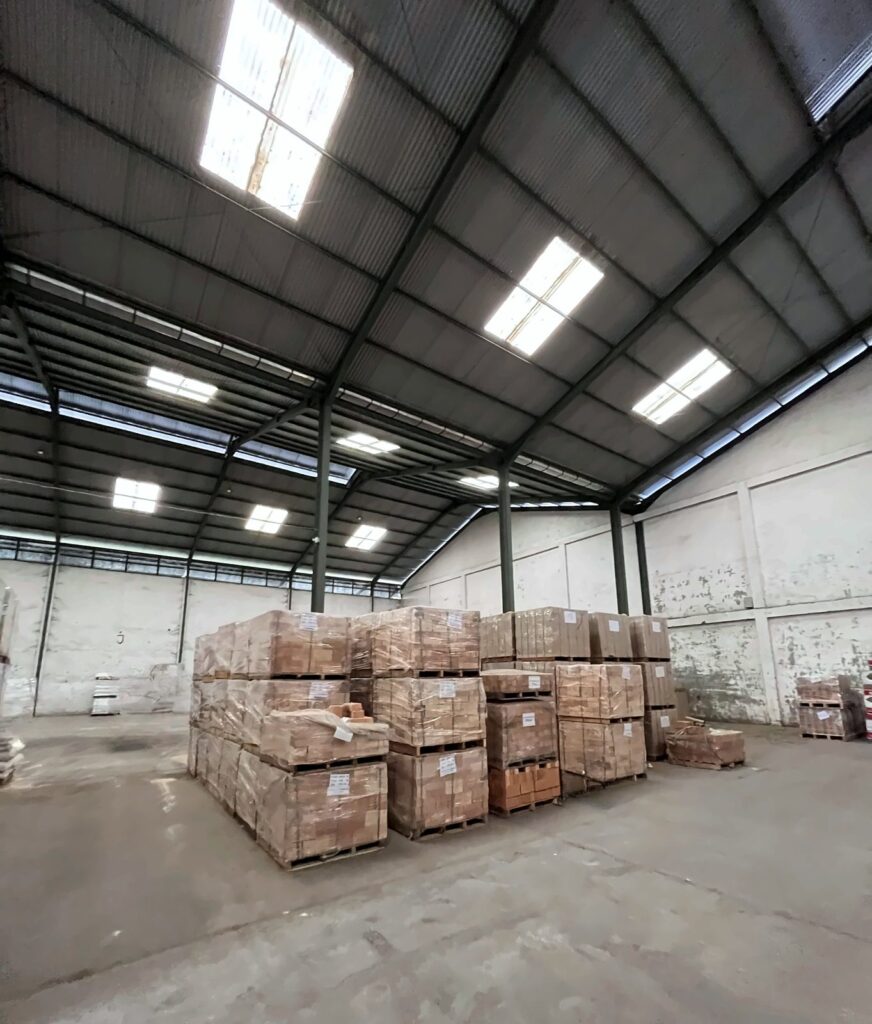 Gudang stok fire brick Richo Refractory