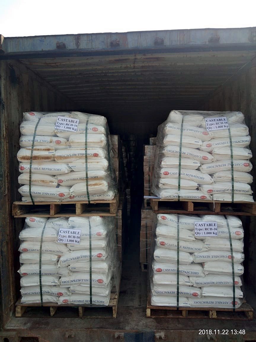 Pengiriman castable dengan kontainer