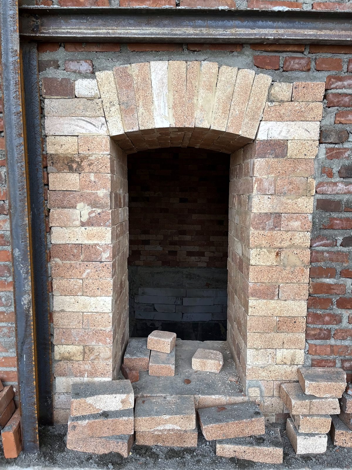 Lining lengkung pintu kiln